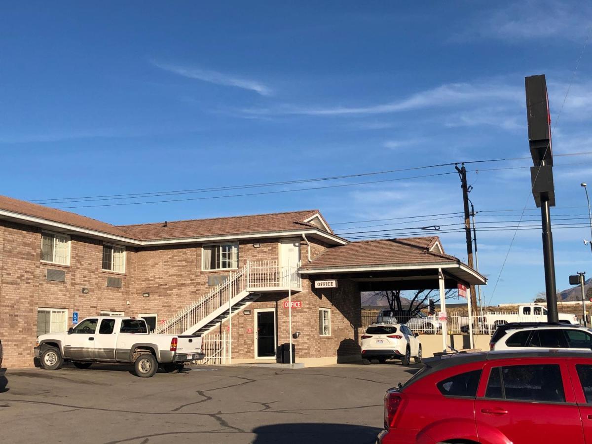 Ameri-Stay Inn & Suites Clearfield Exterior photo